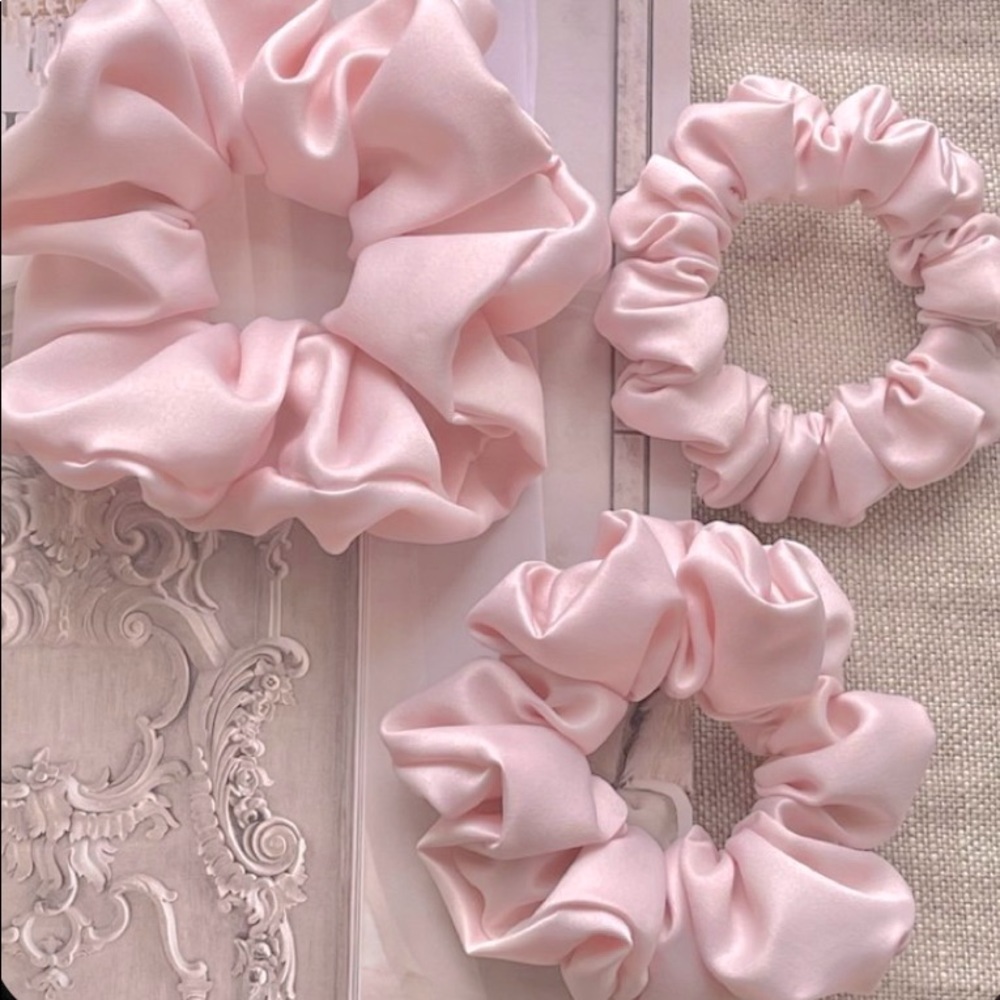 Homemade SCRUNCHIE🎉
